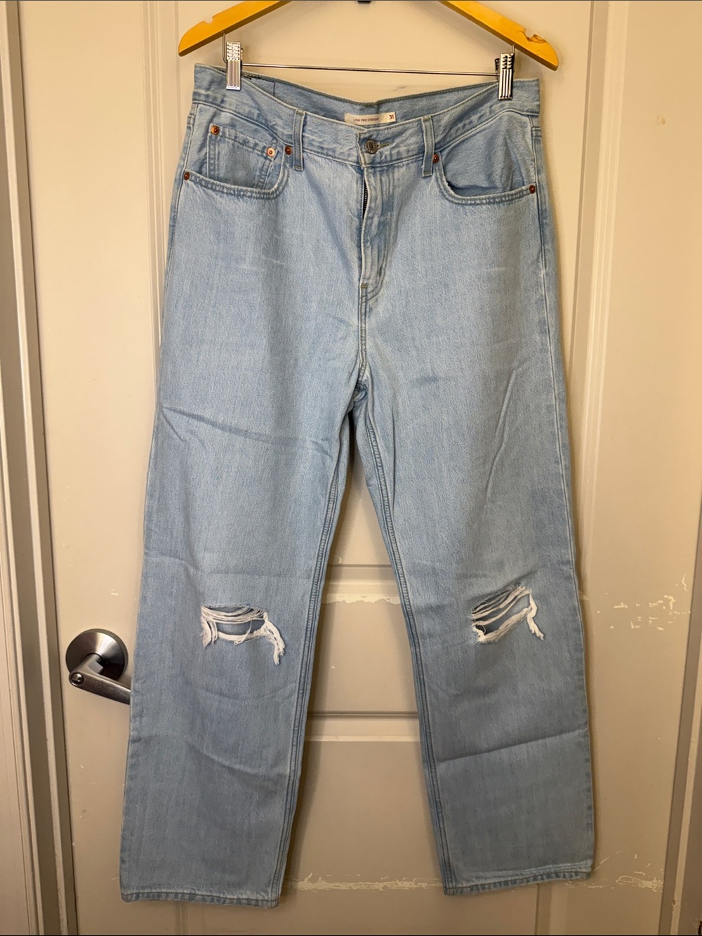 Levi’s Low Pro Straight Jeans